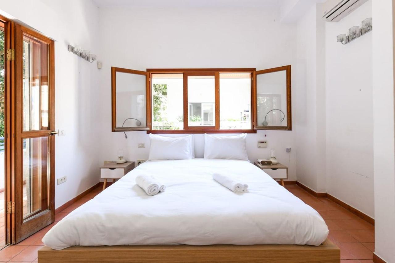 Căn hộ Spacious 3br Penthouse W Rooftop 7 Min From And Shelter By Sea N' Rent
