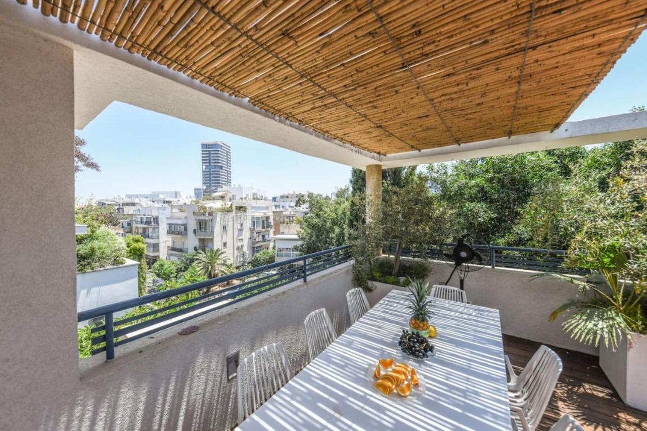 Spacious 3br Penthouse W Rooftop 7 Min From And Shelter By Sea N' Rent *