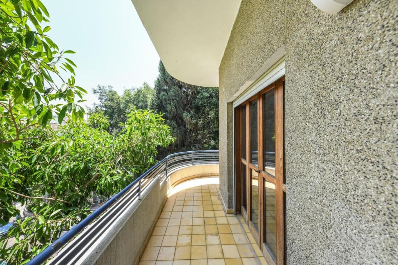 Spacious 3br Penthouse W Rooftop 7 Min From And Shelter By Sea N' Rent Tel Aviv